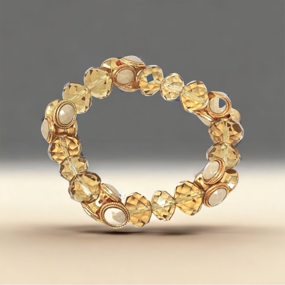 NWOT OSFM Amber Crystal Bead Bracelet